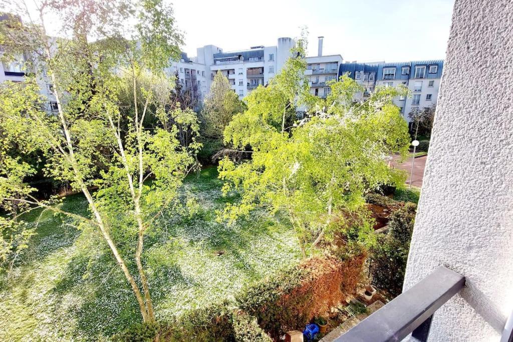 Cosy Home 2, 2 Chambres, 6 Personnes, 3 Min Gare, Parking Cergy Exterior foto